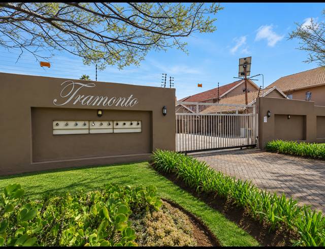 3 BEDROOM TOWNHOUSE FOR SALE IN THREE RIVERS